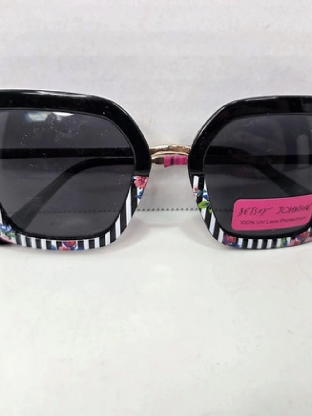 BETSEY JOHNSON Oversized Cat Eye Sunglasses Black & Roses Rims 59512FBJ653